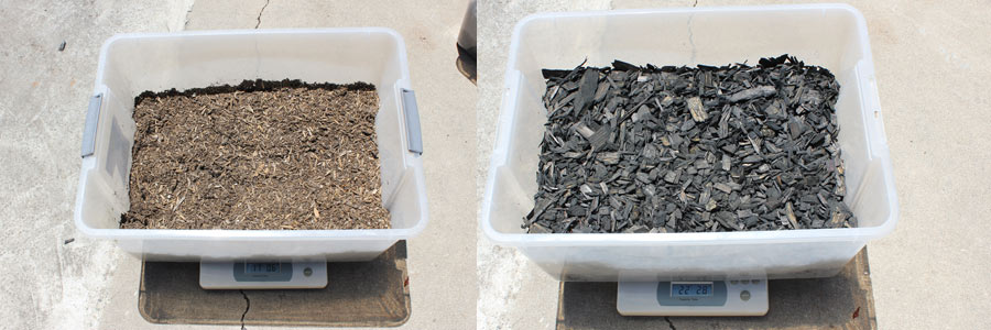 Does black bark mulch keep moisture in the soil?