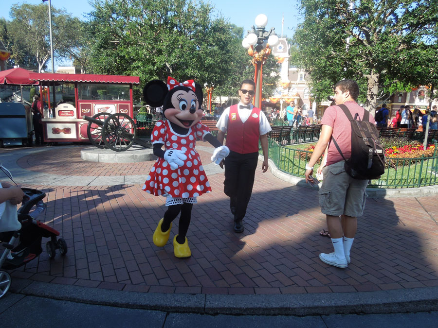 Disneyland Main Street Circle Picture