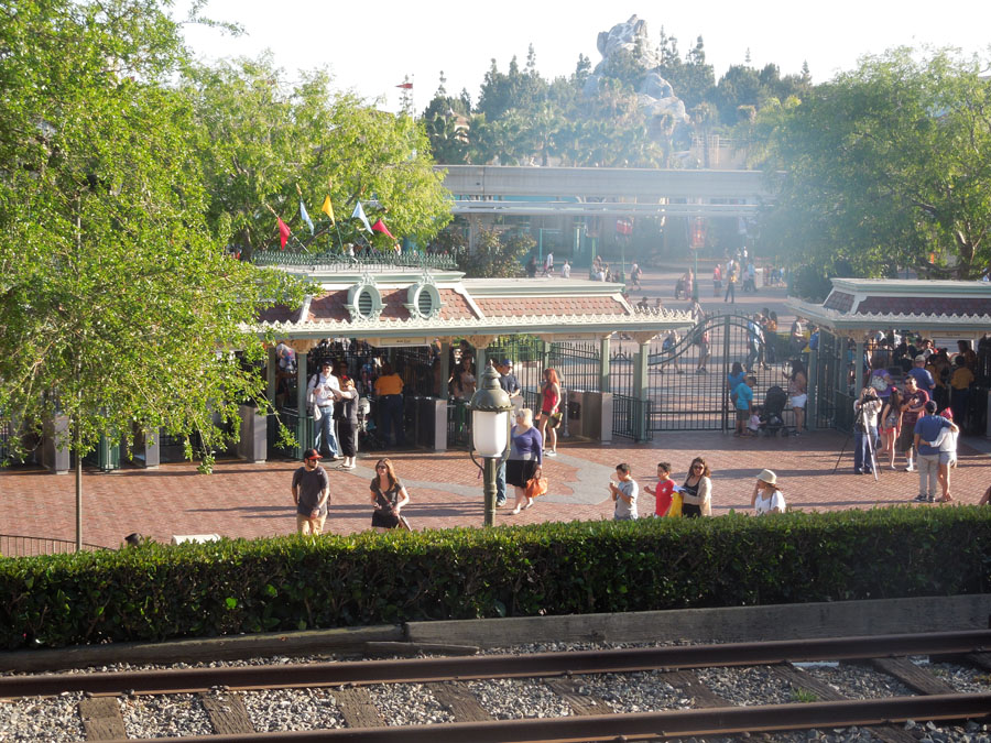 Disneyland Train Station Picture
