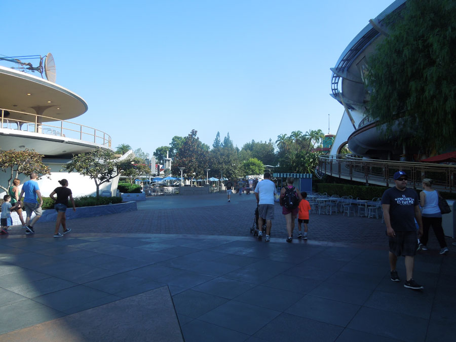 Disneyland Innoventions Building